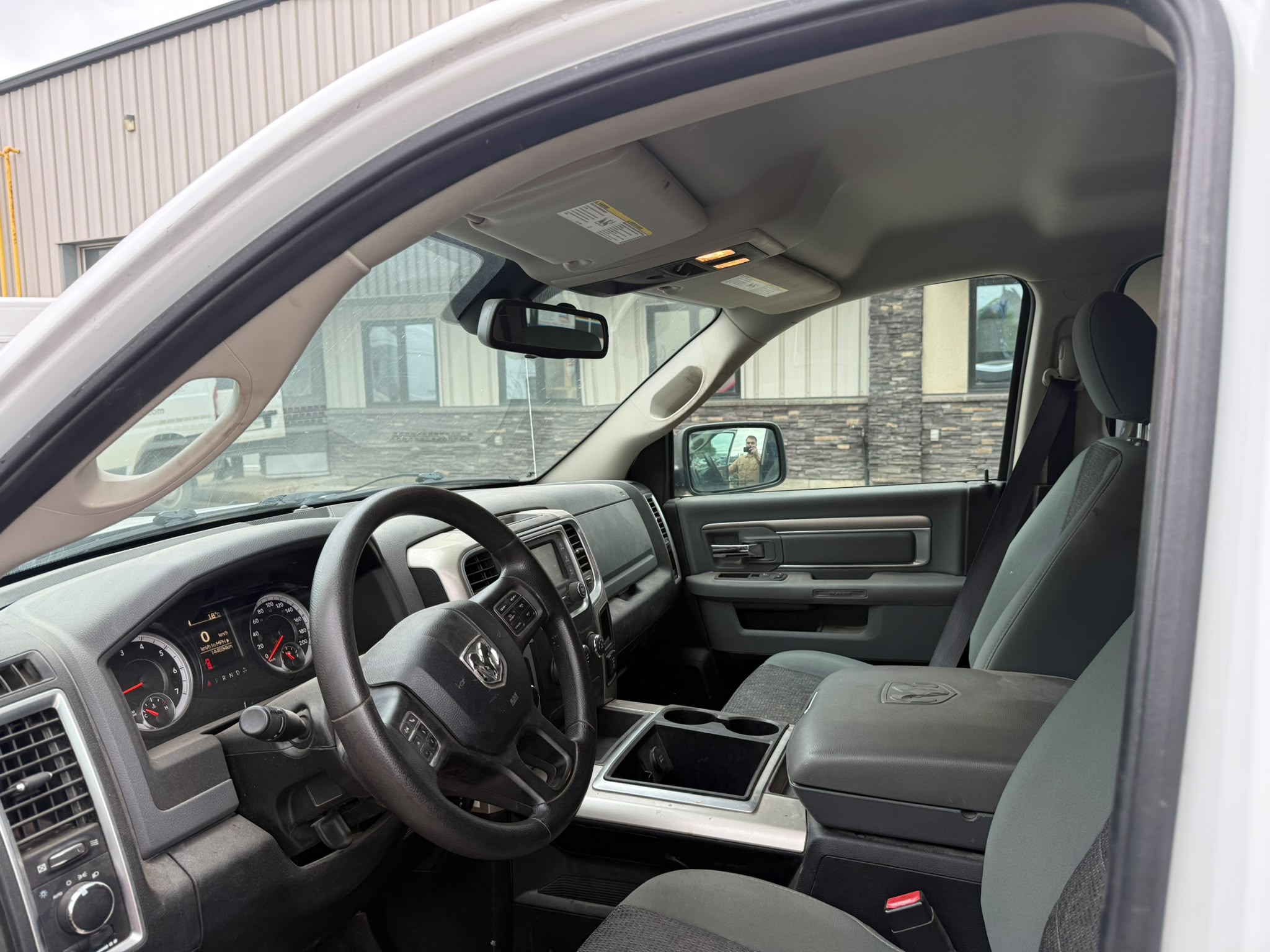 Dodge RAM 1500 2015