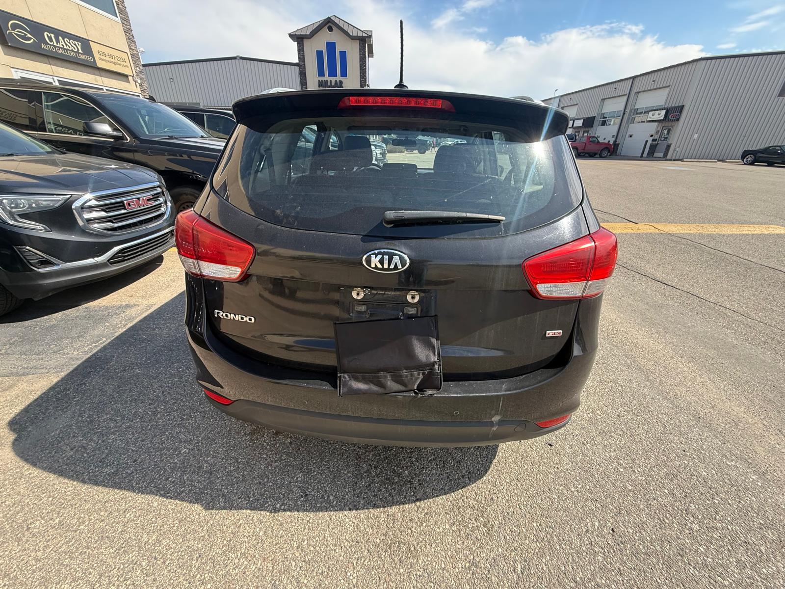 2014 Kia Rondo