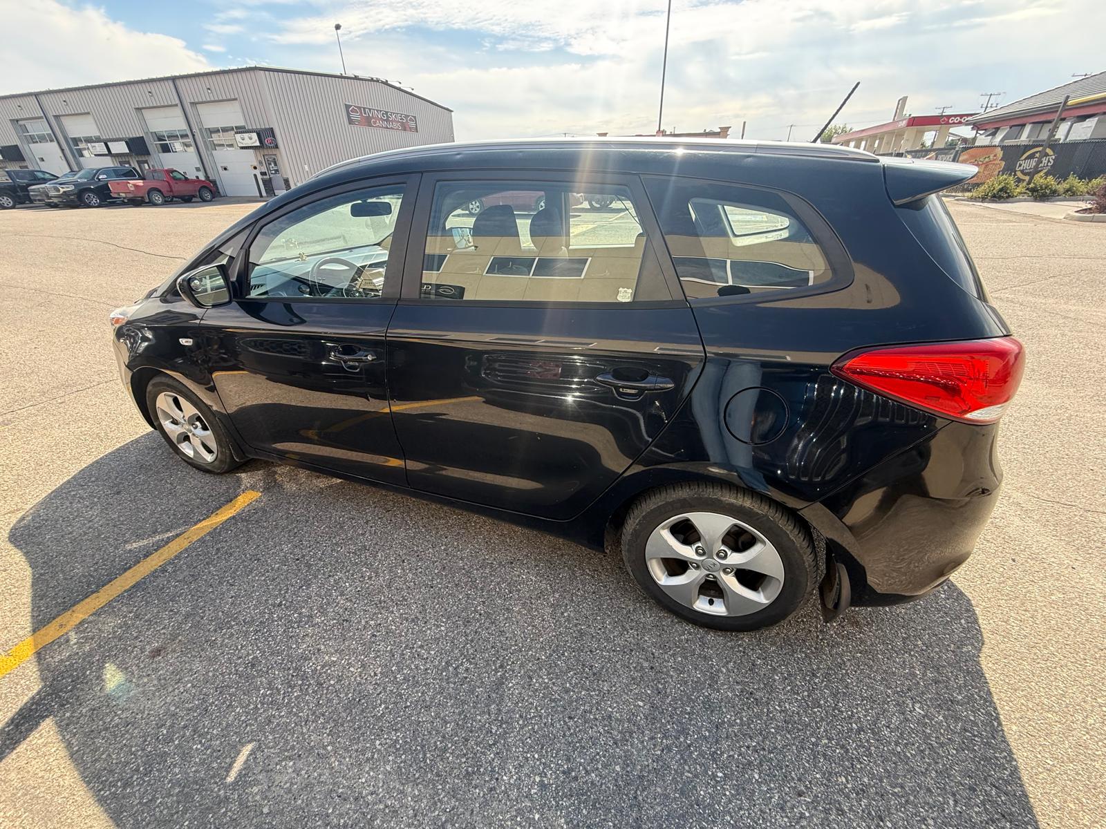 2014 Kia Rondo