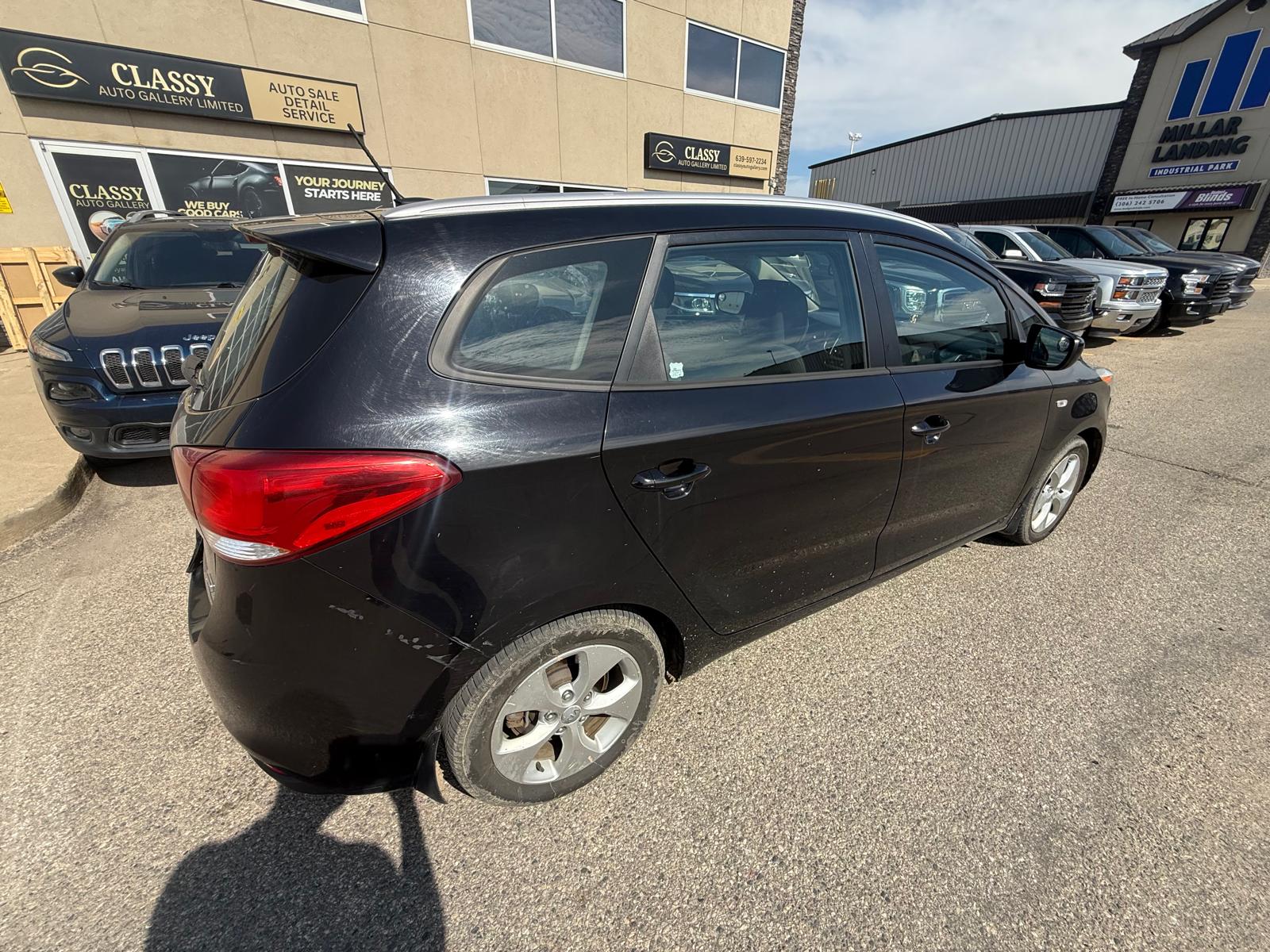 2014 Kia Rondo